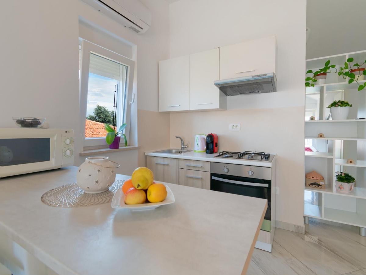 Apartments Goran By Rent Istria 乌马格 外观 照片